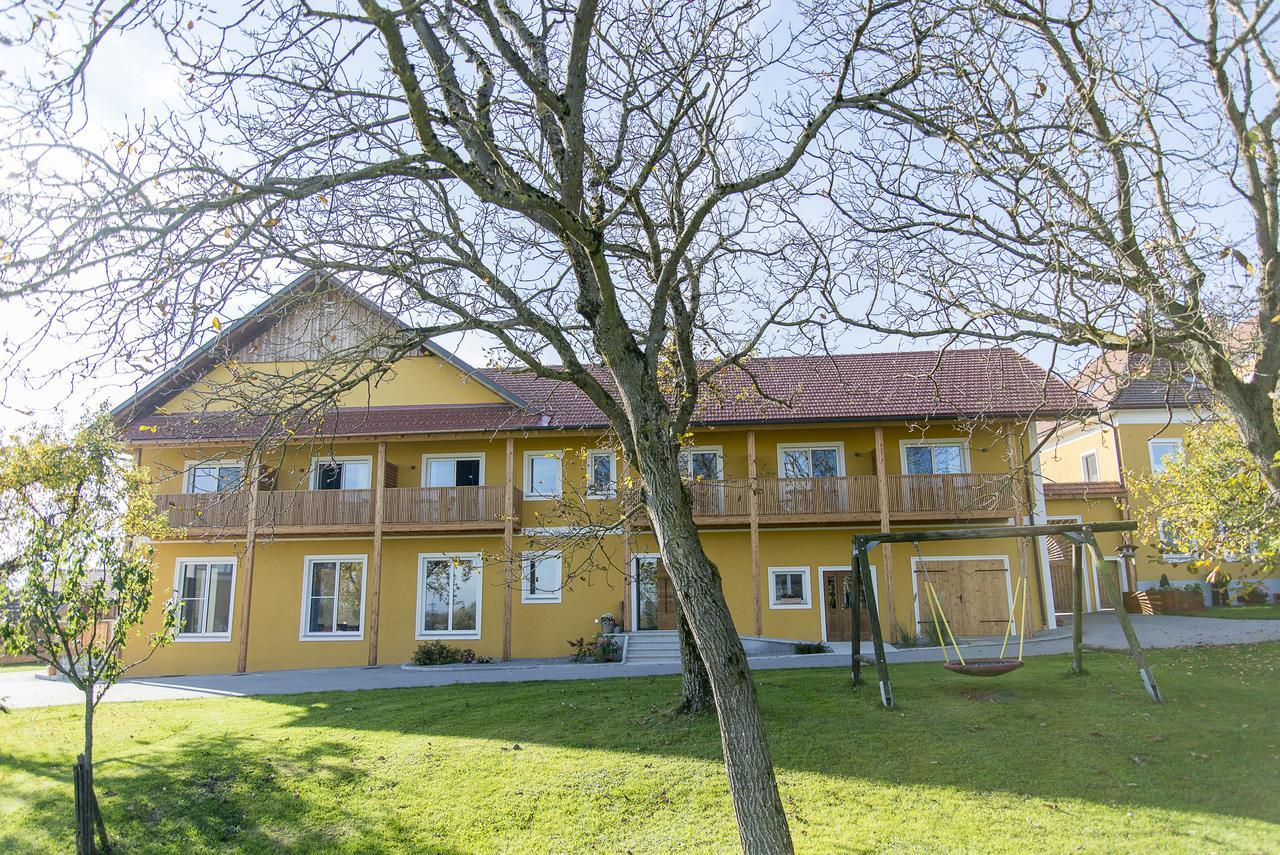 Oelerhof Hotel Haag am Hausruck Exterior photo